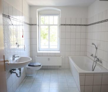 Zwei schöne Räume mit Einbauküche und Balkon ! - Photo 6