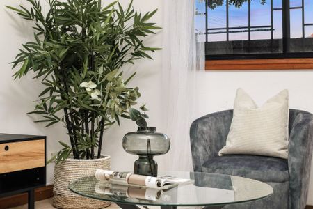 Three Bedroom Corner Block Residence close to everything - Photo 3