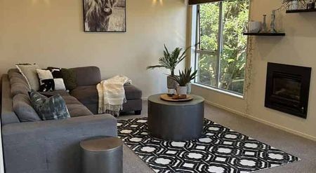 CBD Townhouse - Photo 2