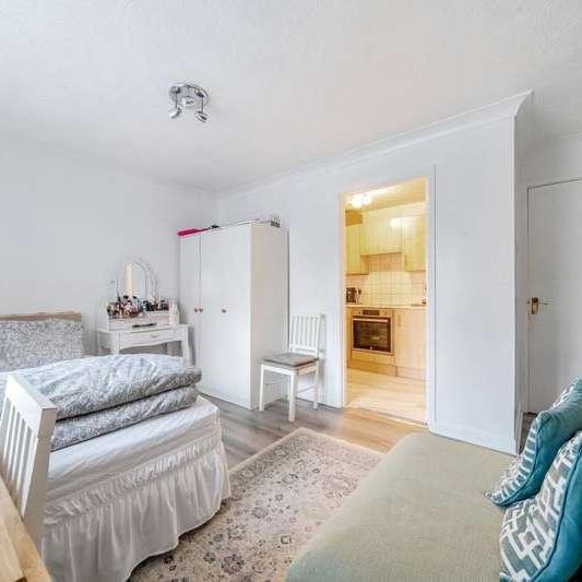 Sovereign Court, High Wycombe, HP13 - Photo 1