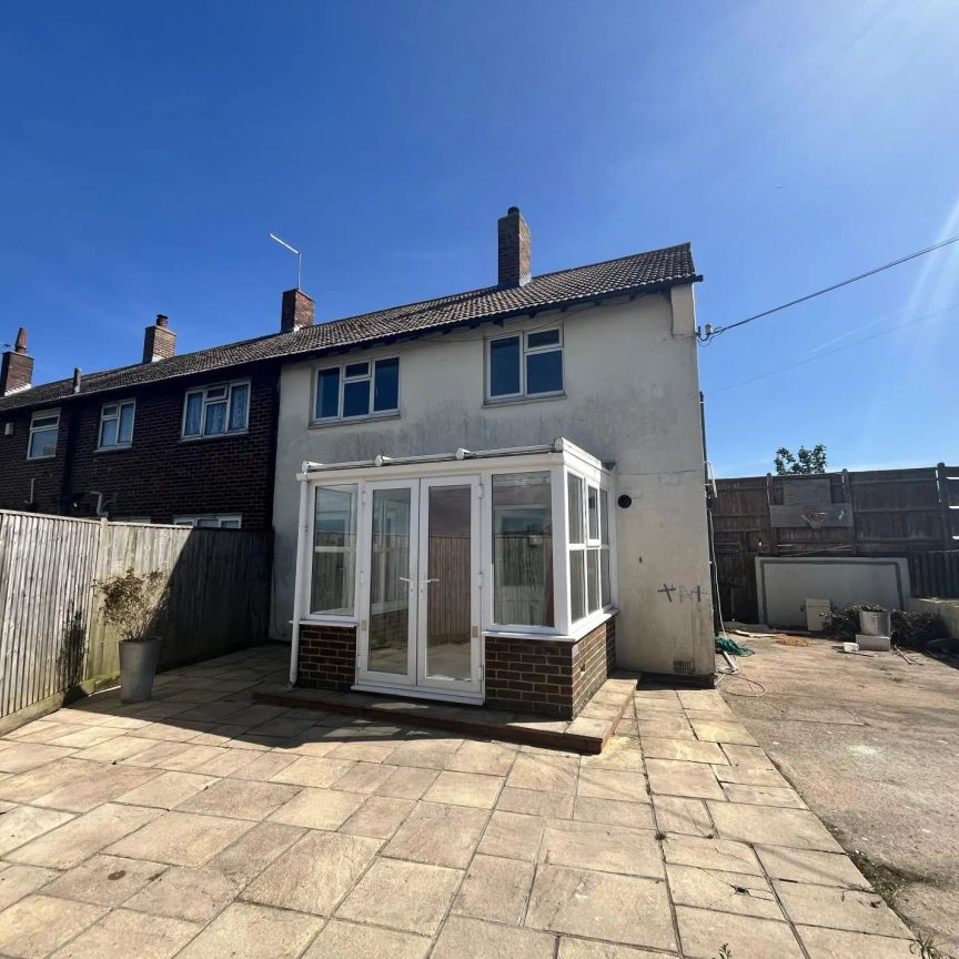 Slindon Crescent - Photo 1