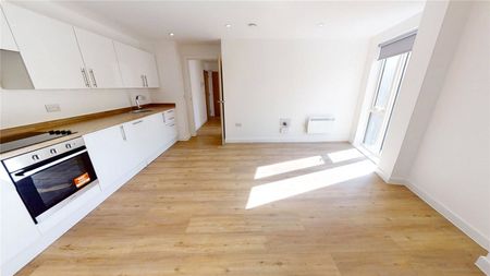 3 bedroom Flat To Rent - Photo 5