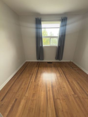 For Lease - 250 Mcconvey Drive, Richmond Hill, Ontario - Photo 5