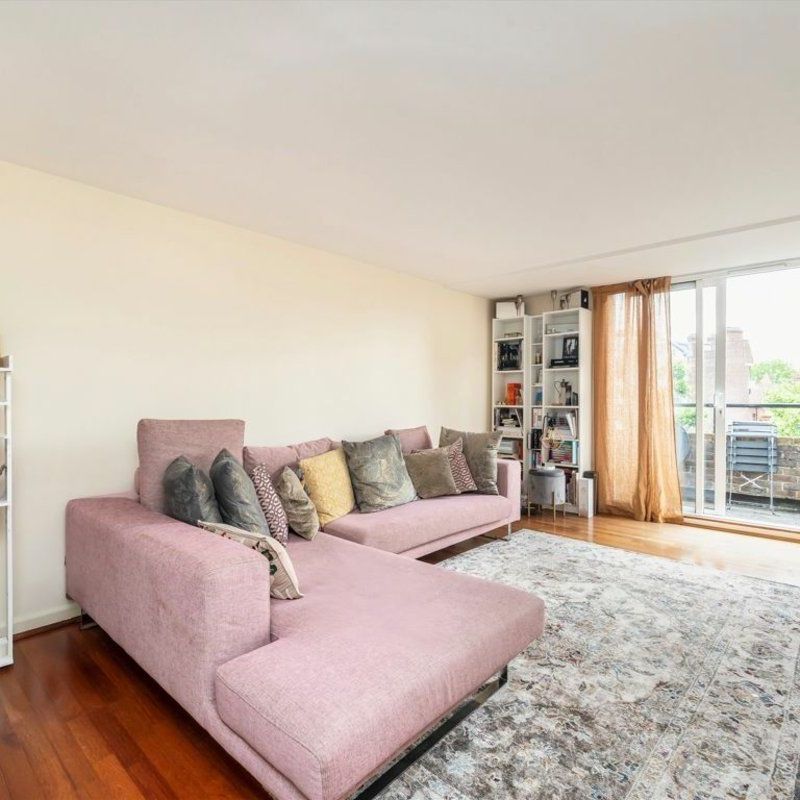 Adamson Road, Belsize Park, NW3 - Photo 1