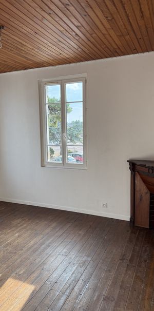 Location Appartement 2 pièces 35m² AGON COUTAINVILLE 50230 - Photo 1