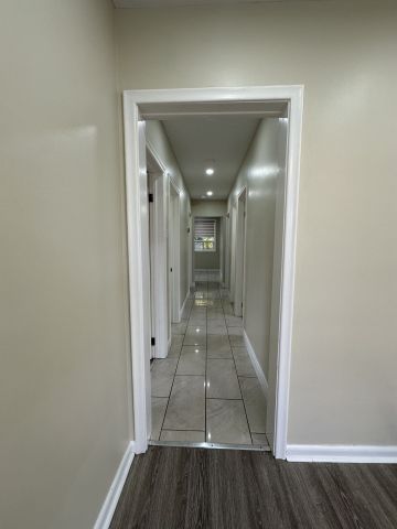 For Lease - 360 Guelph Street Unit# Upper, Oshawa, Ontario - Photo 3