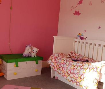 3 bedroom semi-detached house to rent - Photo 6