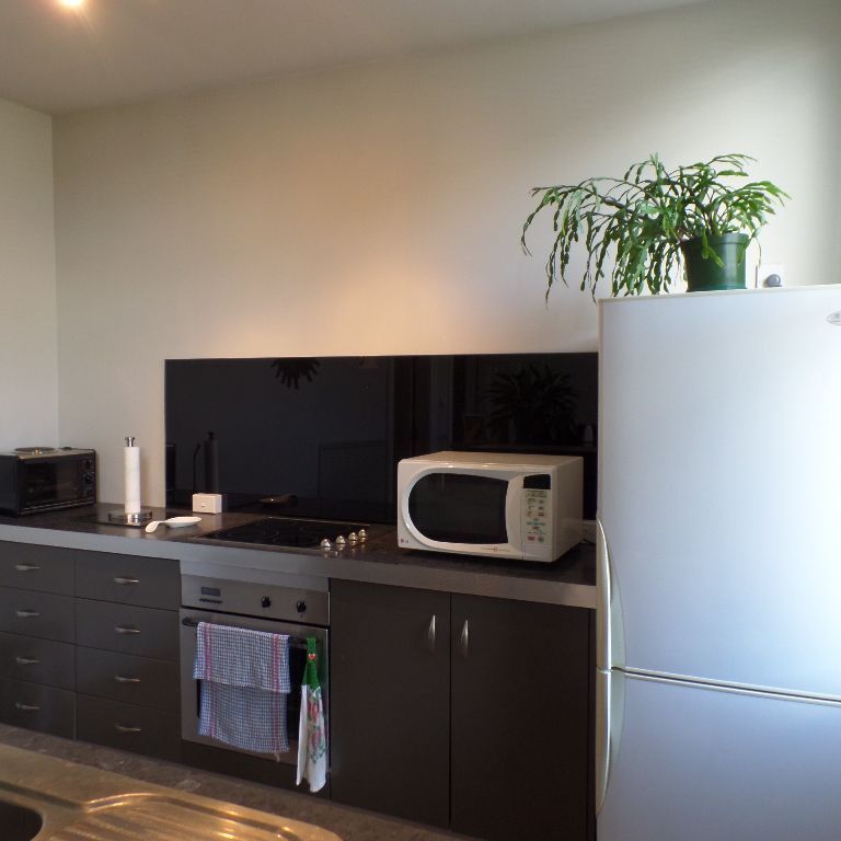 One bedroom unit, located in a secure complex, complete with an electric gate. - Photo 1