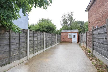 2 bedroom terraced house to rent - Photo 2