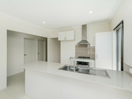 Modern Easy Maintenance Family Home - Photo 3