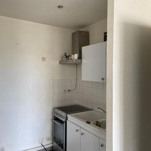 Location Appartement 2 pièces 43m² BORDEAUX 33800 - Photo 2