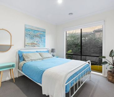 The Perfect Blend of Warmth, Space & Style in Mount Duneed. - Photo 5