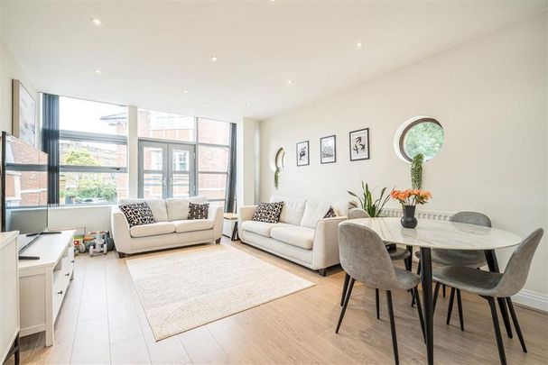 2 bedroom flat to rent - Photo 1