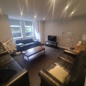 7 Bed - 36 Chestnut Avenue, Hyde Park, Leeds - LS6 1BA - Student - Photo 5