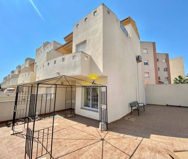 Long term rental, 3 bedroom townhouse Campoamor, Alicante. - Photo 1