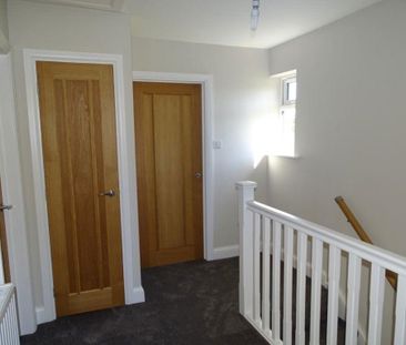 3 bedroom semi-detached house to rent - Photo 3