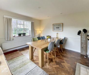 3 bedroom detached house to rent - Photo 3