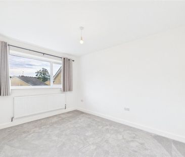 4 bedroom detached house to rent - Photo 2