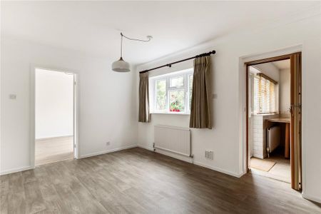 4 bedroom detached house to rent - Photo 4