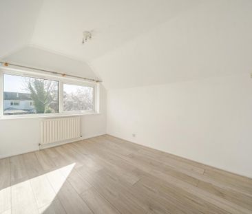 4 bedroom detached bungalow to rent - Photo 2