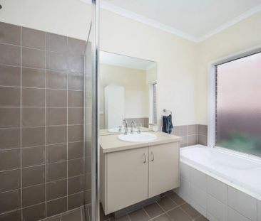 Stunning Family Home - Photo 5