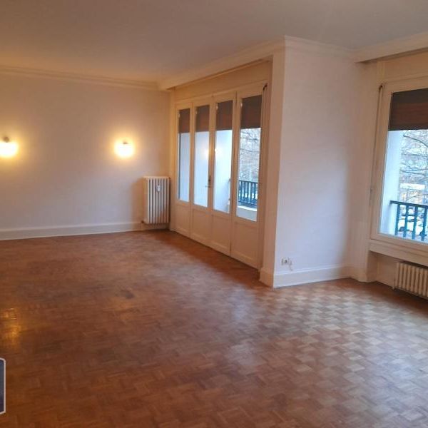 Location Appartement 4 pièces 92m² ST ETIENNE 42100 - Photo 1