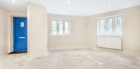 Wyatt Mews, Bridge Street, OX28 - Photo 2