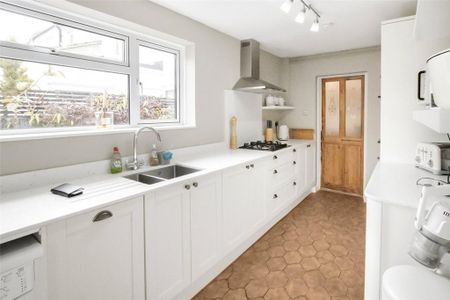 2 bedroom terraced house to rent - Photo 5