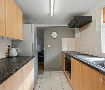 Curzon Road, Chatham - Photo 5