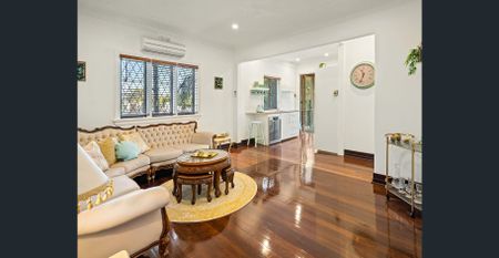 Fully Furnished Apartment in the heart of Hamilton - Photo 5