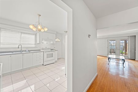 For Lease - 69 Wintergreen Road Unit# Main Floor, Toronto, Ontario - Photo 3