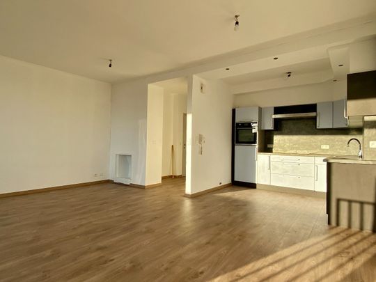 Appartement te huur in Kortrijk - Photo 1