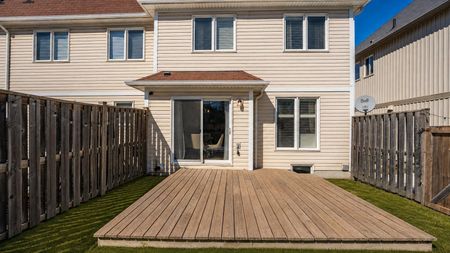 For Lease - 26 Duncan Avenue, Brantford, Ontario - Photo 2
