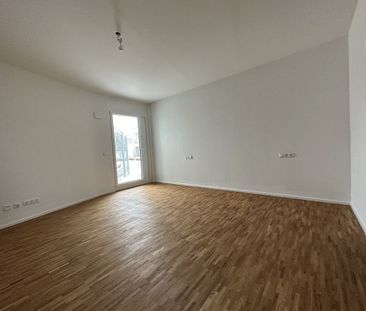 Großzügige 2-Zimmer-Wohnung mit Blick ins Grüne - Foto 1