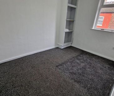 2 bedroom end of terrace house to rent - Photo 6