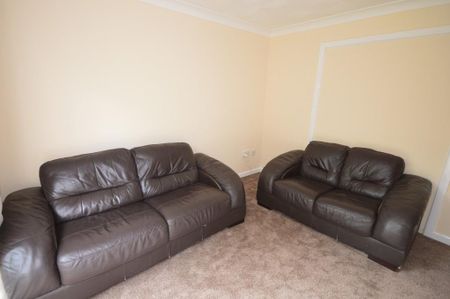 Poole Drew Close Talbot Village, BH12, Dorset - Photo 4