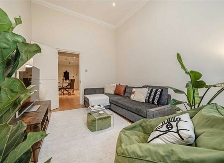 Queens Gardens - Photo 2