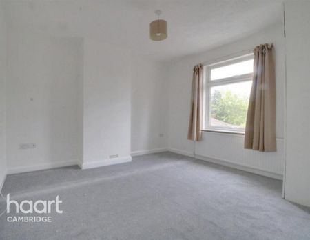 4 bedroom semi-detached house to rent - Photo 3