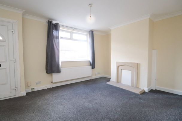 2 bedroom house to rent - Photo 1