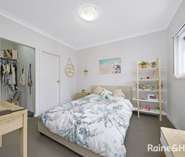4 Bedroom Townhouse in Quiet Cul De Sac - Photo 5