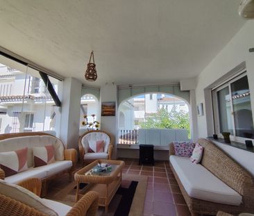 Apartamento de alquiler en Urb. Los Naranjos de Marbella, Calle Alm... - Photo 3