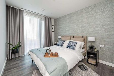 Westfield Avenue, Stratford, E20 - Photo 5