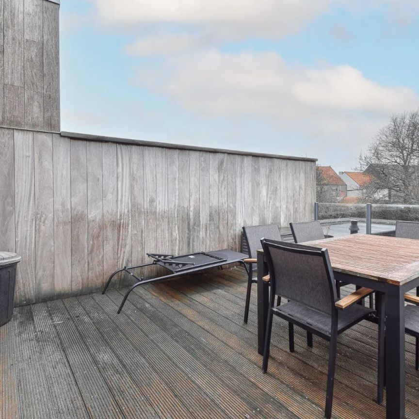 Ruim twee-slaapkamerappartement met terras te Oudenburg - Foto 1