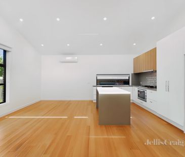 3 Bed, 2 Bath - Photo 6