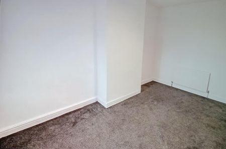 2 Bed Terraced House, Old Road, M9 - Photo 3