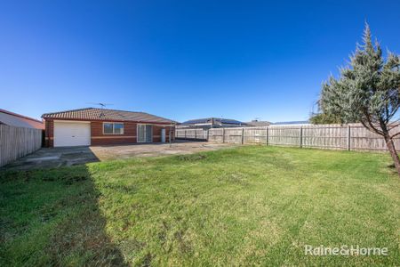 18 Fremantle Road, Sunbury, VIC 3429 - Photo 4