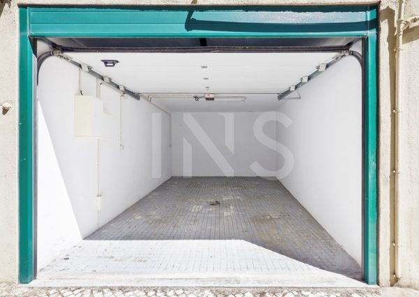 Apartamento T5 em Lisboa