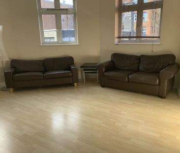 1 bedroom flat to rent - Photo 2