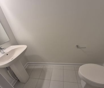 For Lease - 139 INVENTION Boulevard, Kanata, Ontario - Photo 1