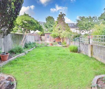 3 bedroom end of terrace house to rent - Photo 4